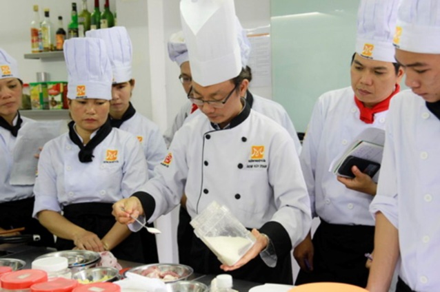 cours-de-cuisine-pour-recette-de-soupe-vietnamienne
