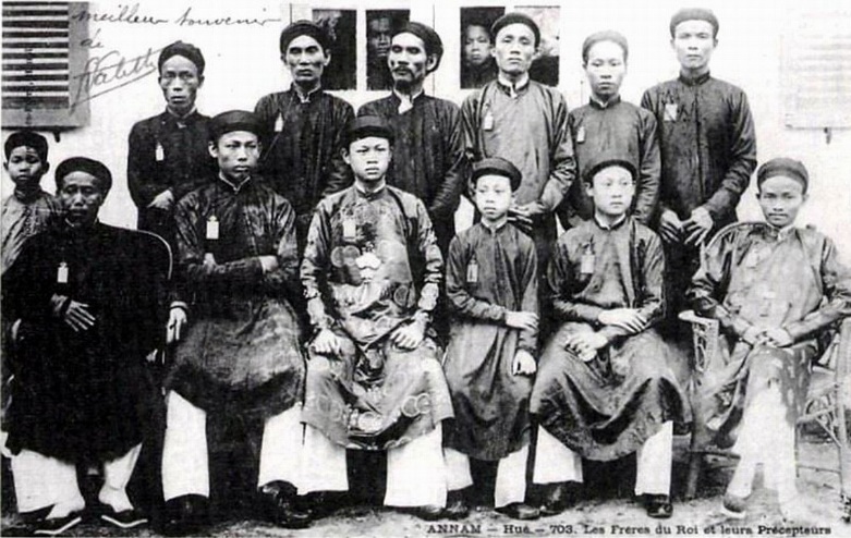 Histoire-vietnam-mandarins-NGUYEN
