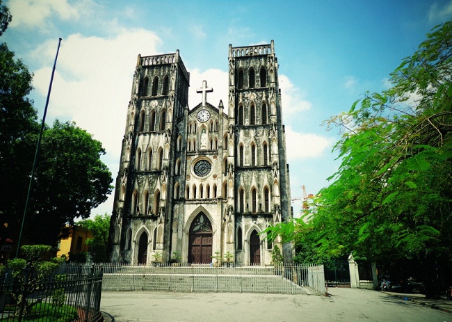 cathedrale-a-hanoi-vietnam