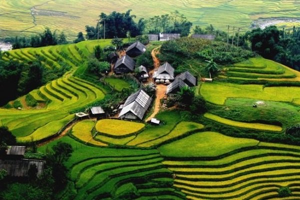 Le village de Ta Giang Phinh