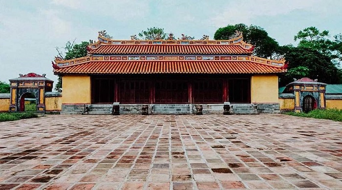Tombeau de Gia Long Hué Vietnam