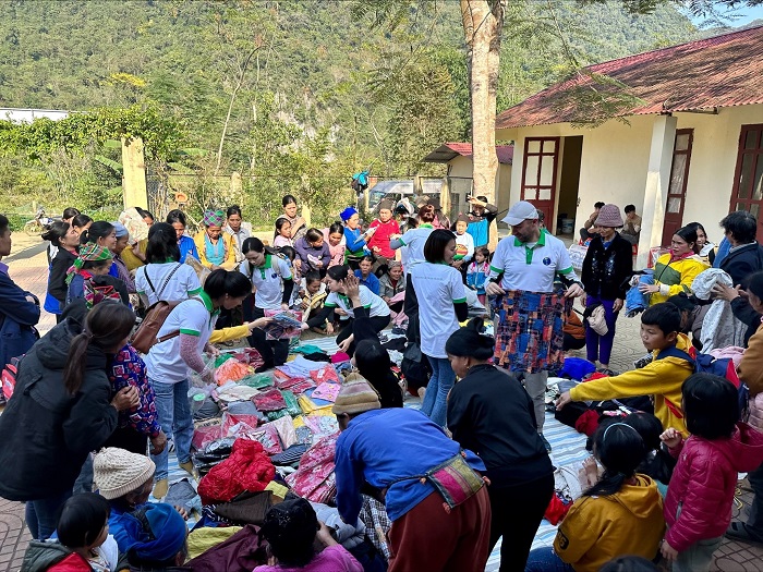 charite de vetements neufs horizon vietnam