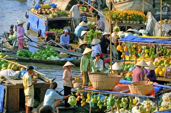 Marché flottant phong dien can tho delta du mekong vietnam