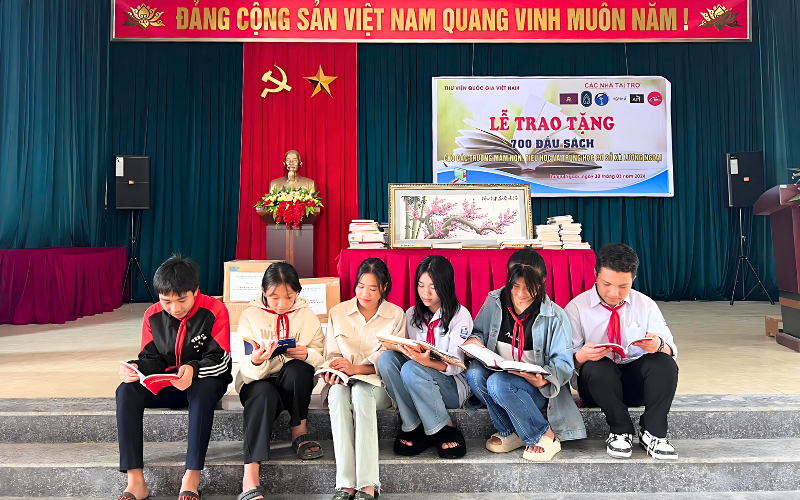 Les élèves de la commune Luong Ngoai, district de Ba Thuoc, province de Thanh Hoa.