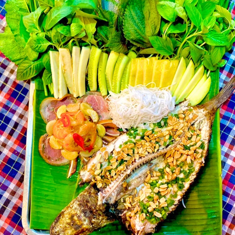 Cá Lóc Nướng Trui (Poisson Grillé)