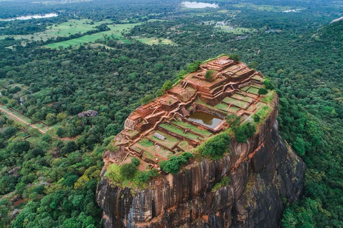 Rocher du Lion Sigiriya