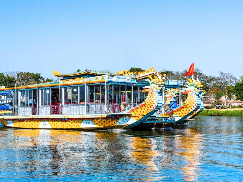 Faire une croisière sur la rivière des Parfums