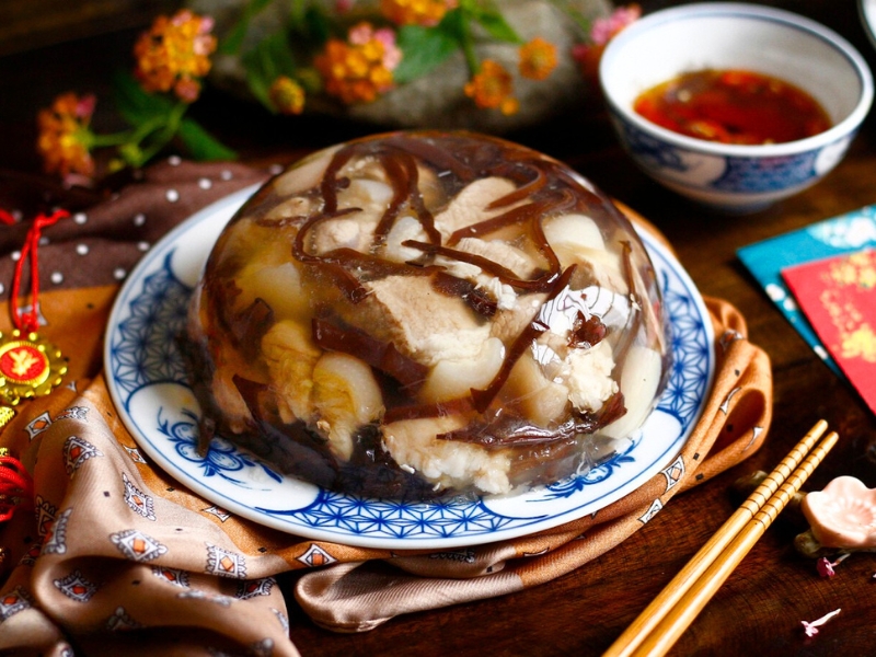 Thit đông (Gelée de viande de porc) plats incontournables du Têt au Vietnam